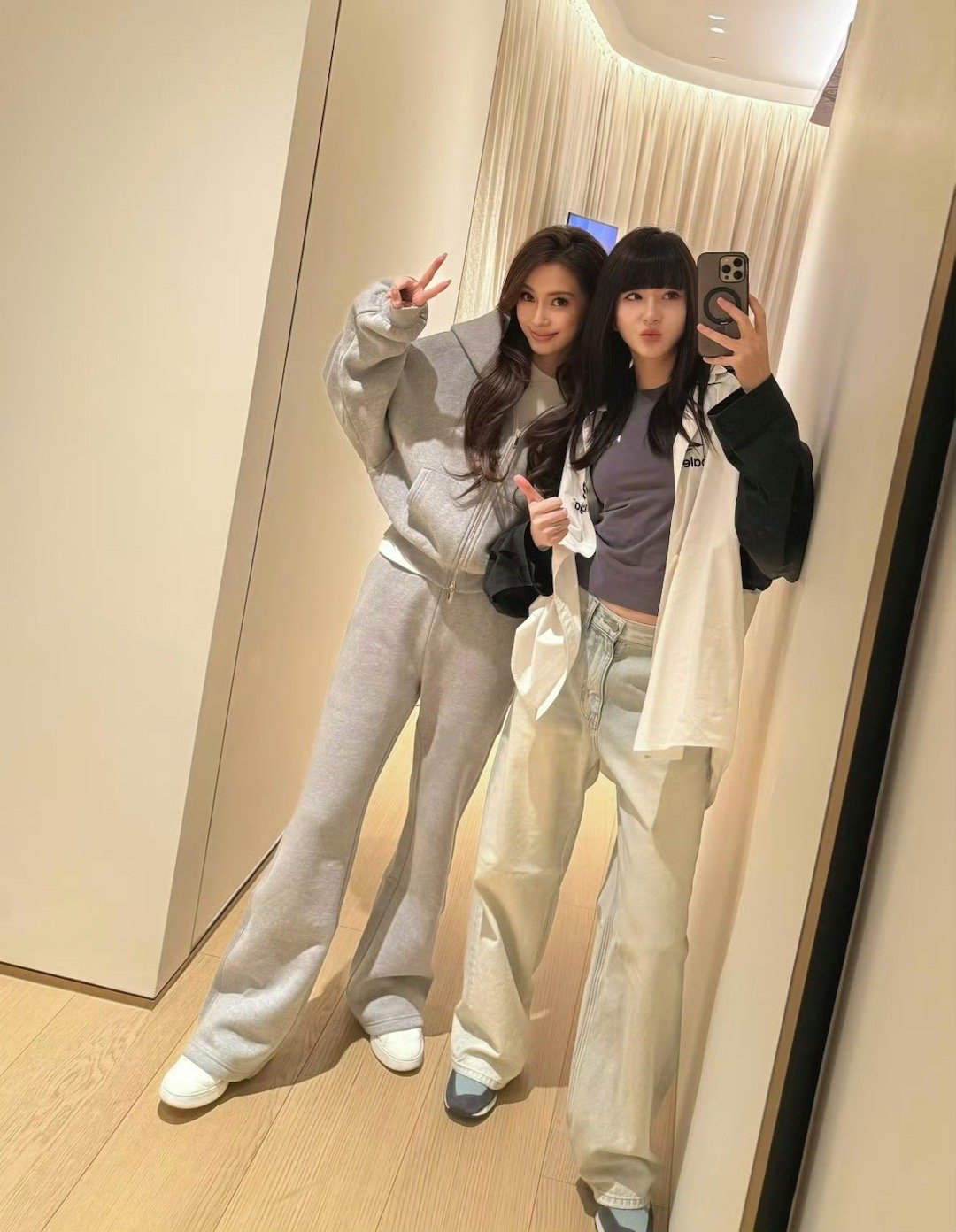 窝鼻真的越活越年轻了..