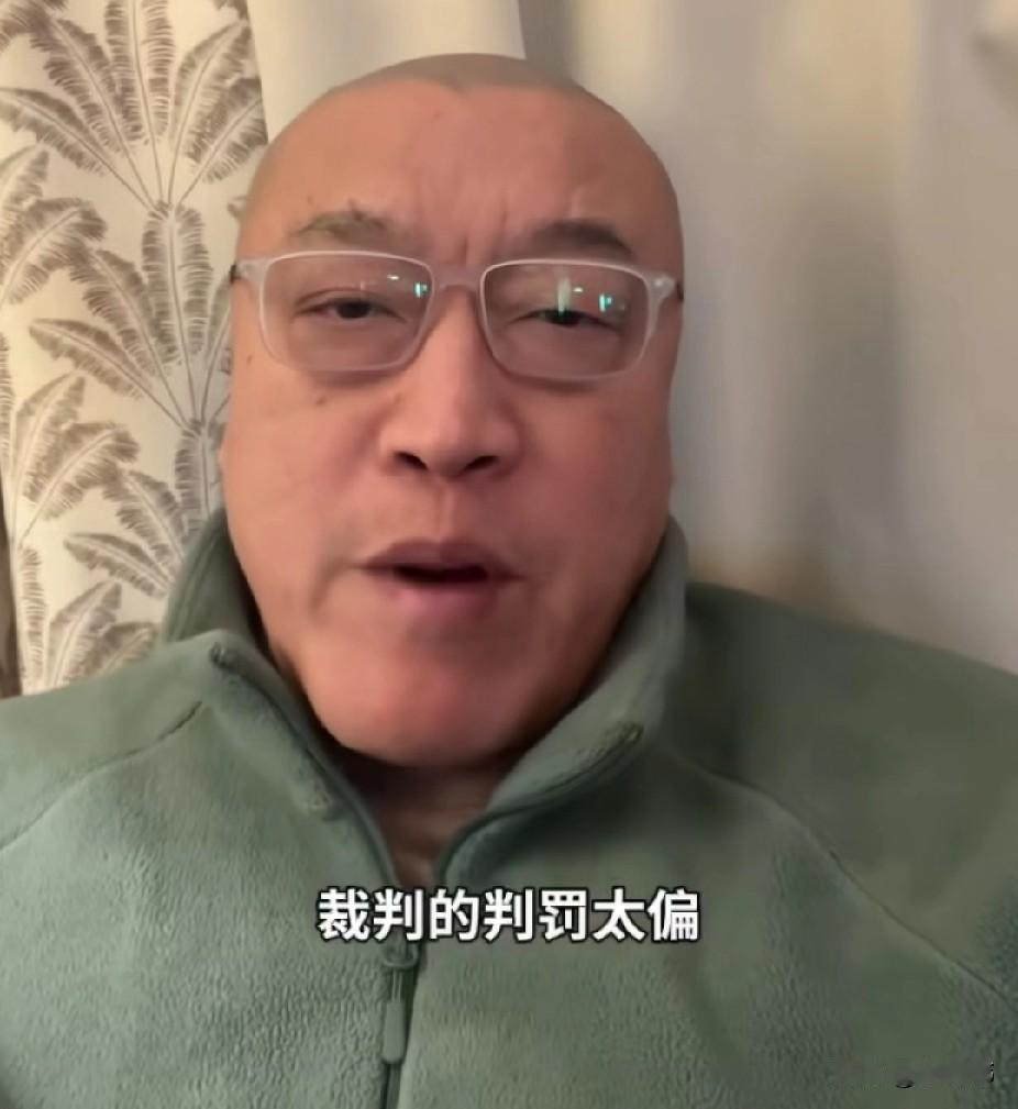 你认同吗？马健谈快船输球：“今天快船输球。”“很多人都在讨论。”“裁