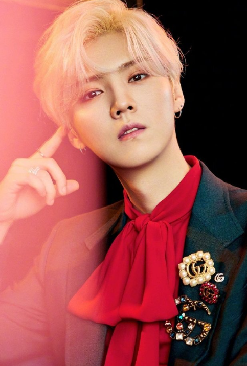 鹿晗最新用的撕拉片风格壁纸火了