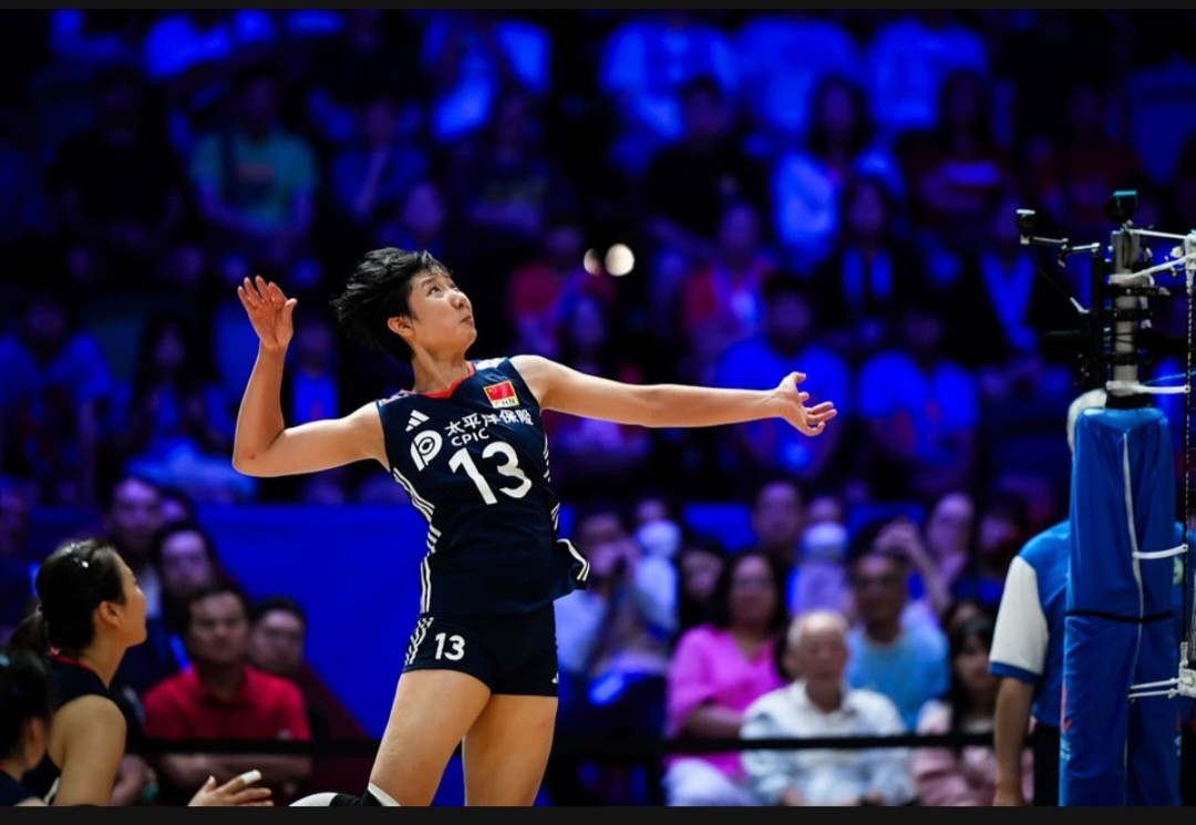 21-25、30-32、11-25，很遗憾中国女排没能从意大利手中抢下一局。前两局充分展现出我们这支