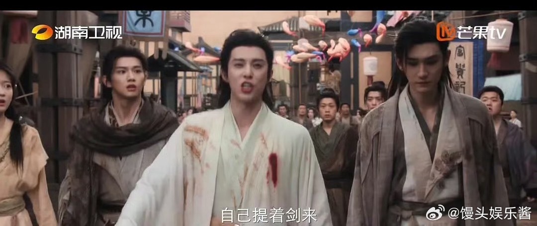 王鹤棣咸鱼飞升为什么说台词的时候总喜欢撇嘴，看起来就很出戏