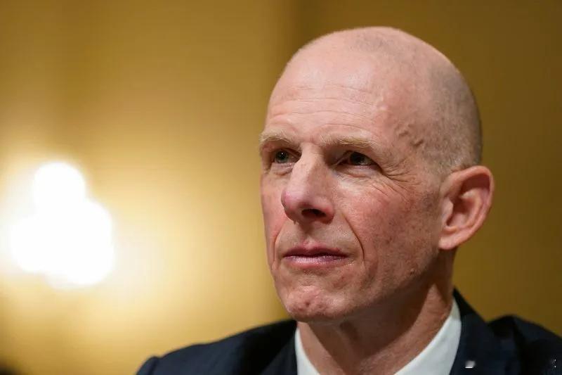 【FBI官员称反法西斯主义者是美国最大的威胁】[因为反法西斯主义=反美国，所以美