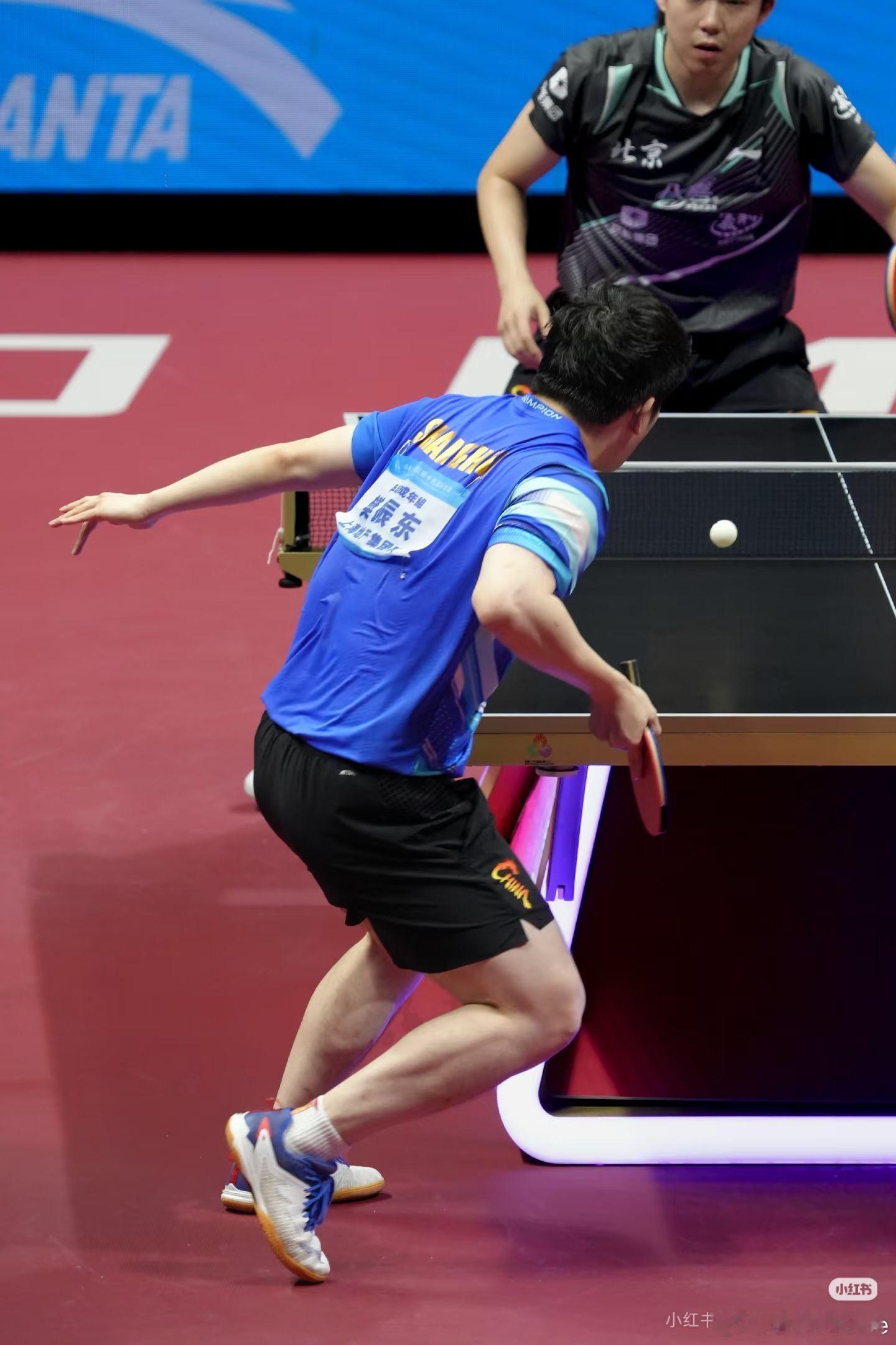 暴力美学樊振东面部发力咚