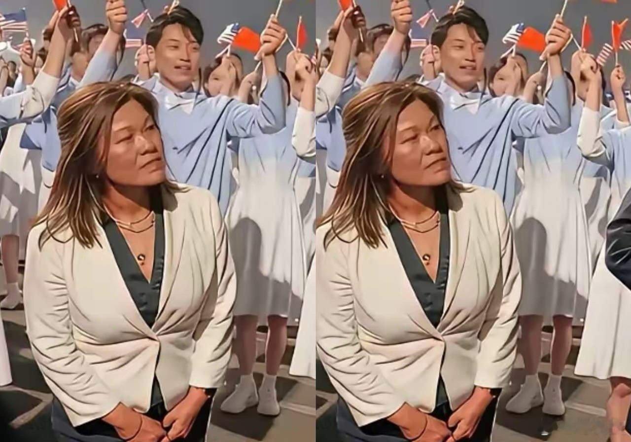 同样是国事访问随行人员，穿搭格局差距真的一眼就能看出来！特朗普随行的这位美方翻译
