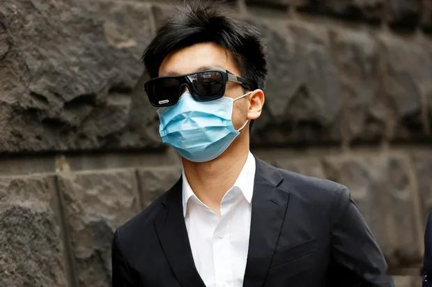 （CBS）一名实习外科医生周五获得保释，此前他被指控在澳大利亚医院的洗手间秘密拍