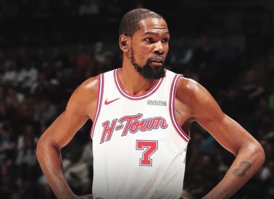 杜兰特今天又打了43分钟！不过今天是因为打了加时赛，首发五人里除了谢泼德，其他