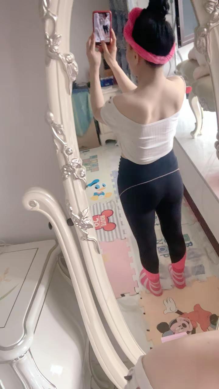 美背杀肌肉拉伸<img...