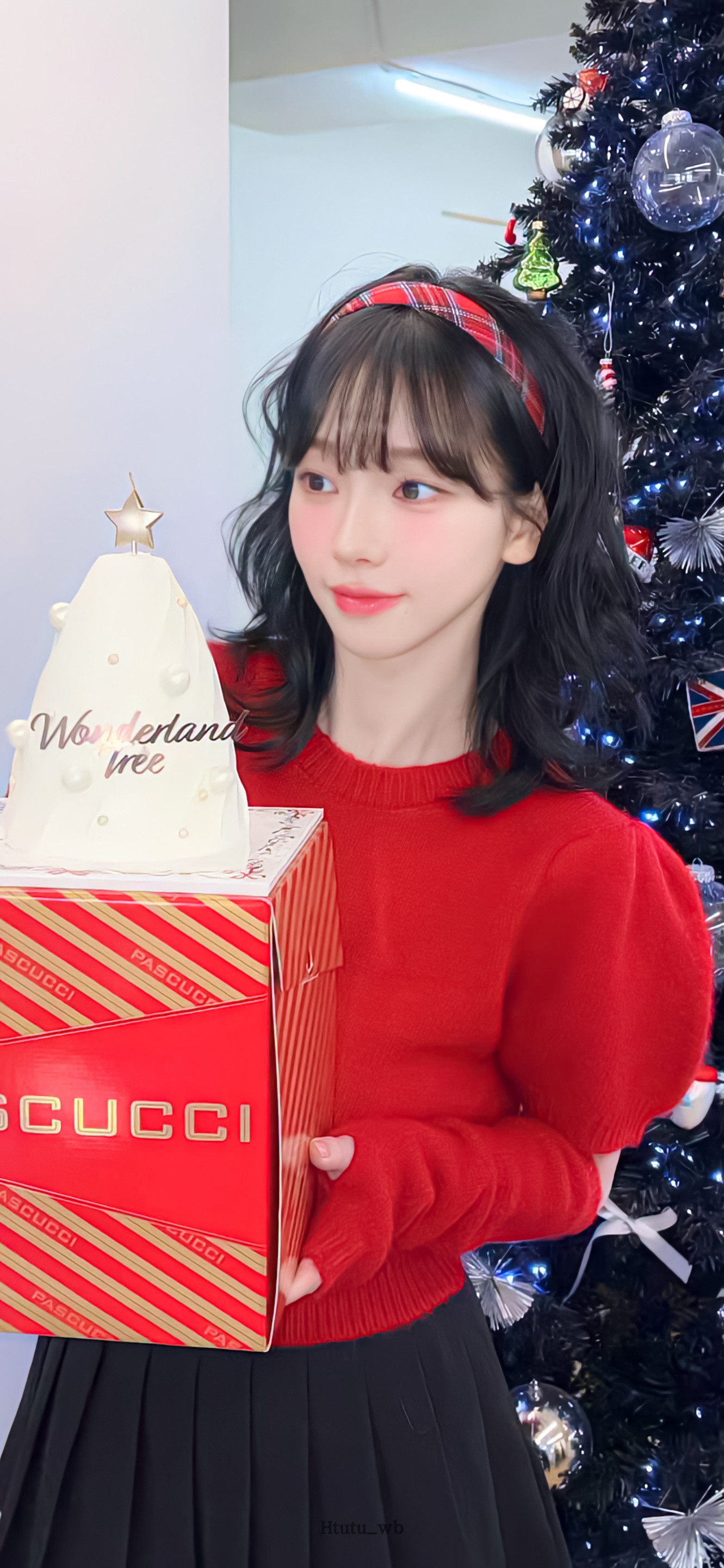 柳智敏Karina壁纸更新啦～🎄🍰