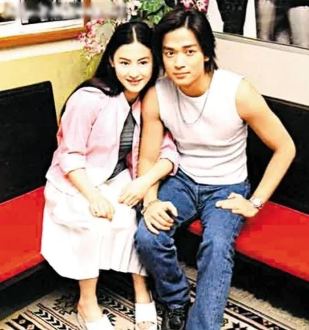 1999年，19岁的张柏芝和陈晓东相恋，两人合资花900w买了一套豪宅同居，不到