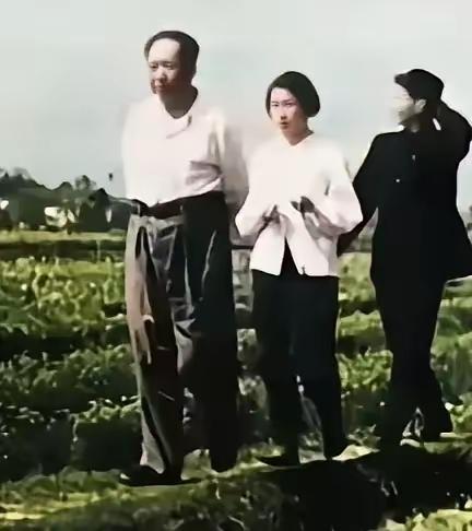 那年，毛主席让女儿李敏跟着他到农村，去体验体验农民的生活…李敏回忆录