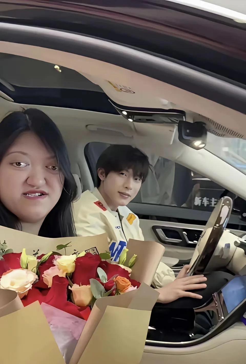 别说迈巴赫，航空母舰我都不羡慕