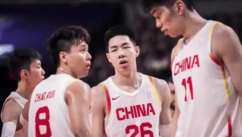 中国男篮89：90不敌澳大利亚赛后球员表现评分！赵睿6.9分（进攻端被澳大利