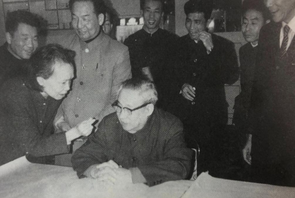 1983年2月，廖承志在广东参加活动期间，因吸烟被夫人经普椿当场“抓包”严厉批评