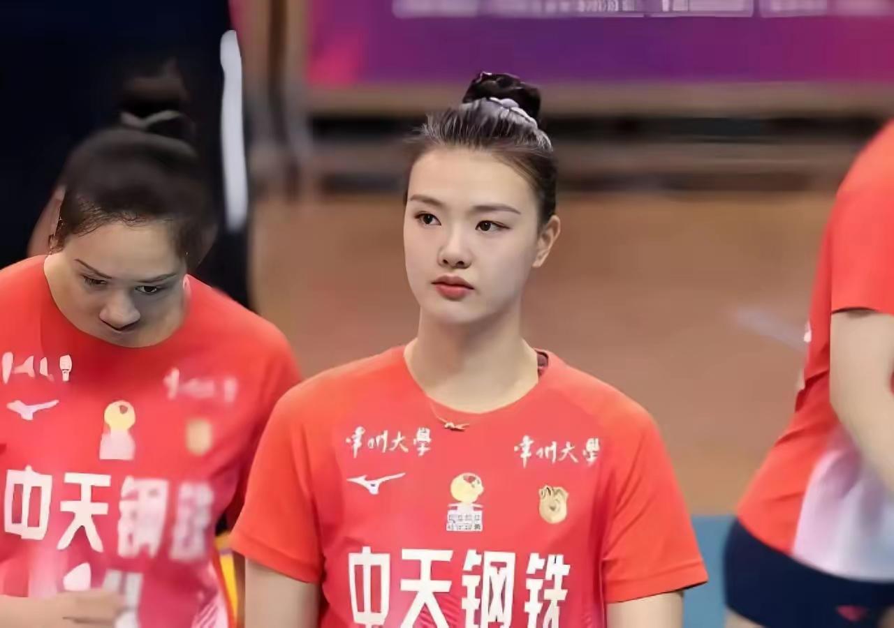 张常宁在江苏女排的作用到底有多大？全运会女排决赛，江苏3:0横扫夺冠，如果单看