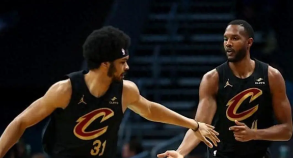 浅析骑士季后赛的几大隐患一、罚球问题。特别是内线双塔，要知道季后赛焦灼比赛几