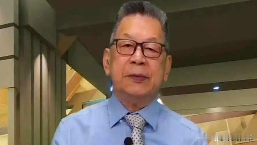 还是石齐平看的透彻！5月31日，他发文直言，中国其实已经没有退路，必须和美国