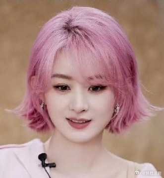 感觉《在人间》播完赵丽颖现在声量好低了，不知道她是主动选择还是被动选择。按道理这