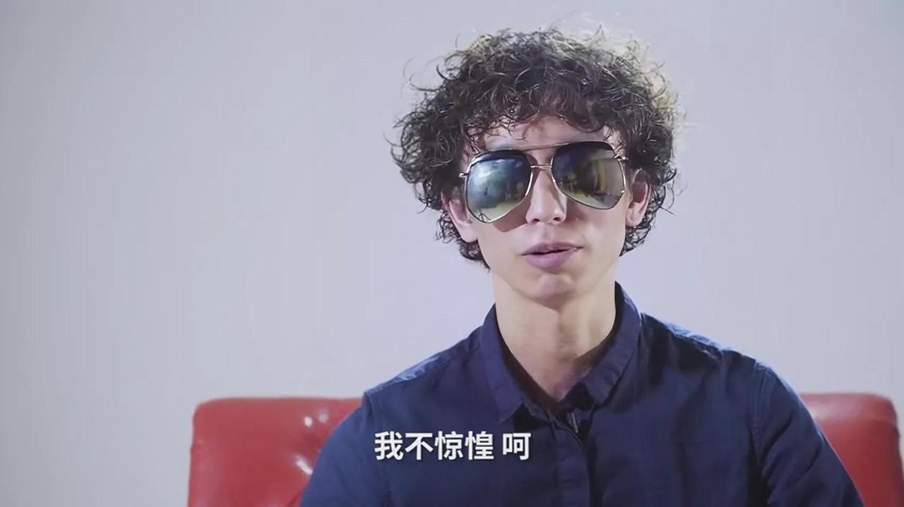 庞麦郎演唱会门票售罄被嘲笑？有一个事你想过没有。这年代，开演唱会的门槛确实低