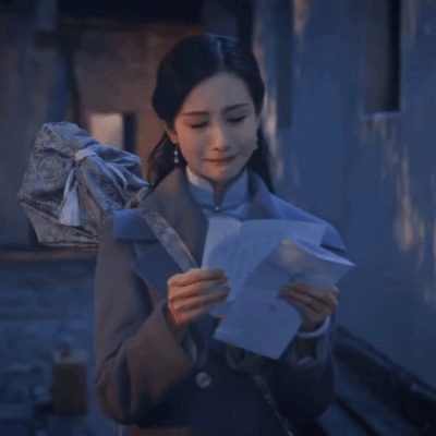 陈都灵这瘪嘴哭戏应该是师从赵露思