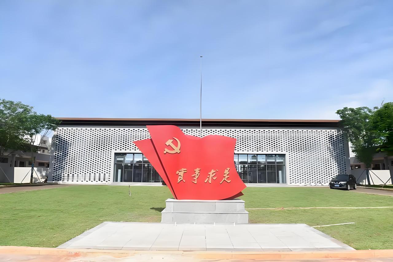 体制内但凡能被选中去党校脱产培训的人，大概率离晋升提拔不远了。很多新人以为党校