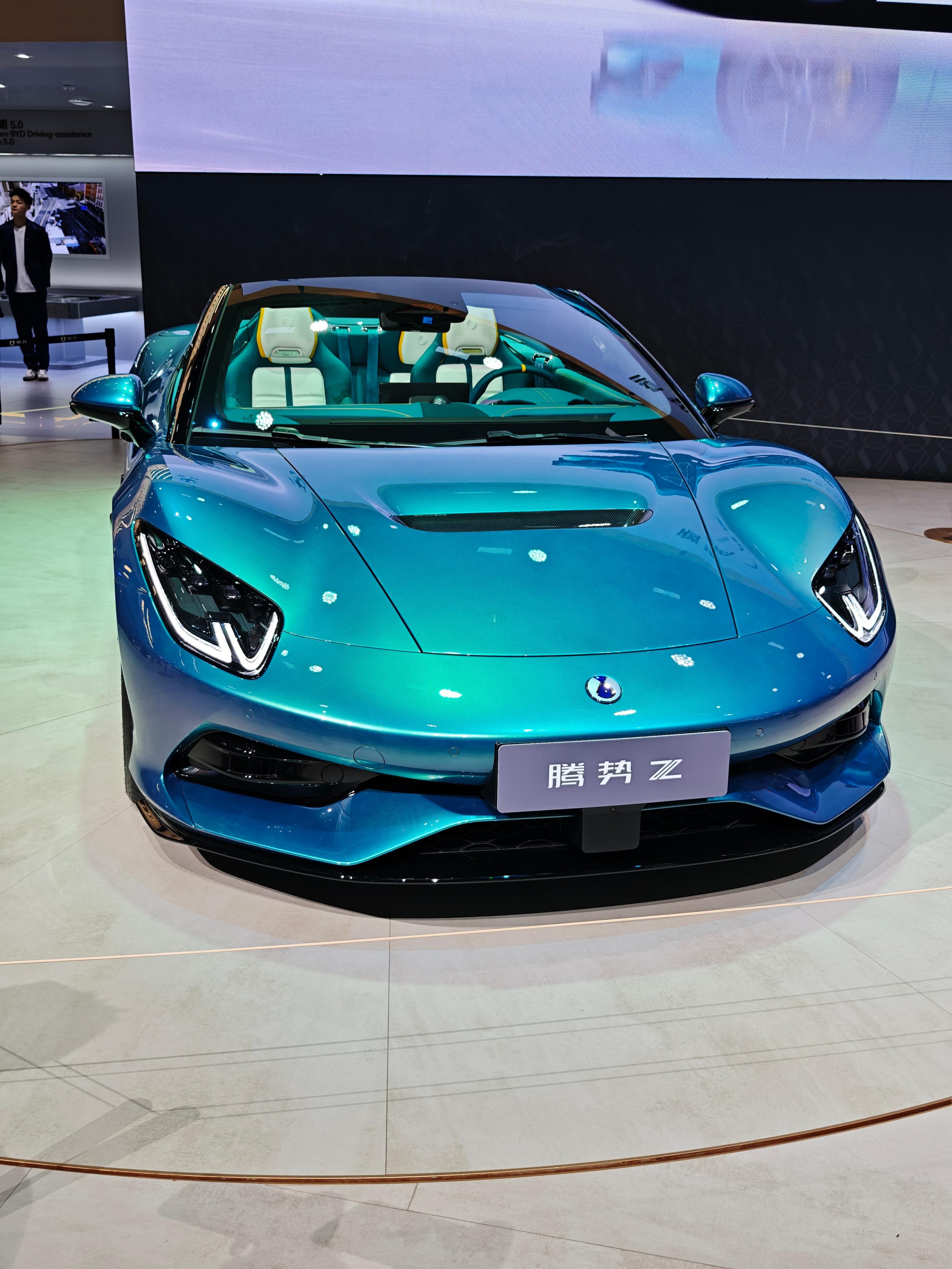 腾势Z敞篷版实车，感受一下~2026北京车展