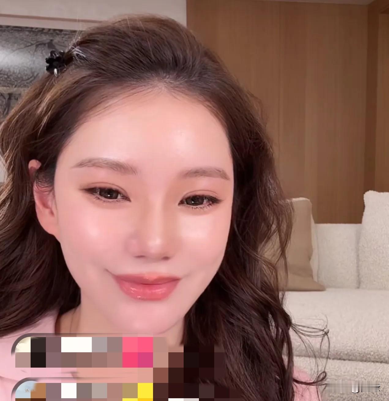 马筱梅今晚开播，状态是真好，一点都不像是一个孕晚期妈妈。有网友好奇问:小玥儿和