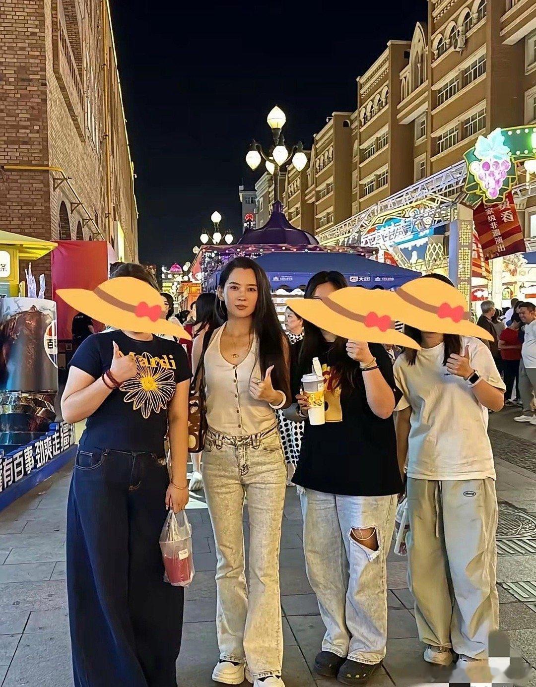 森林北没有美颜滤镜的加持果然也是很显老了看来宁静说得太对了森林北真的很爱汪峰，因