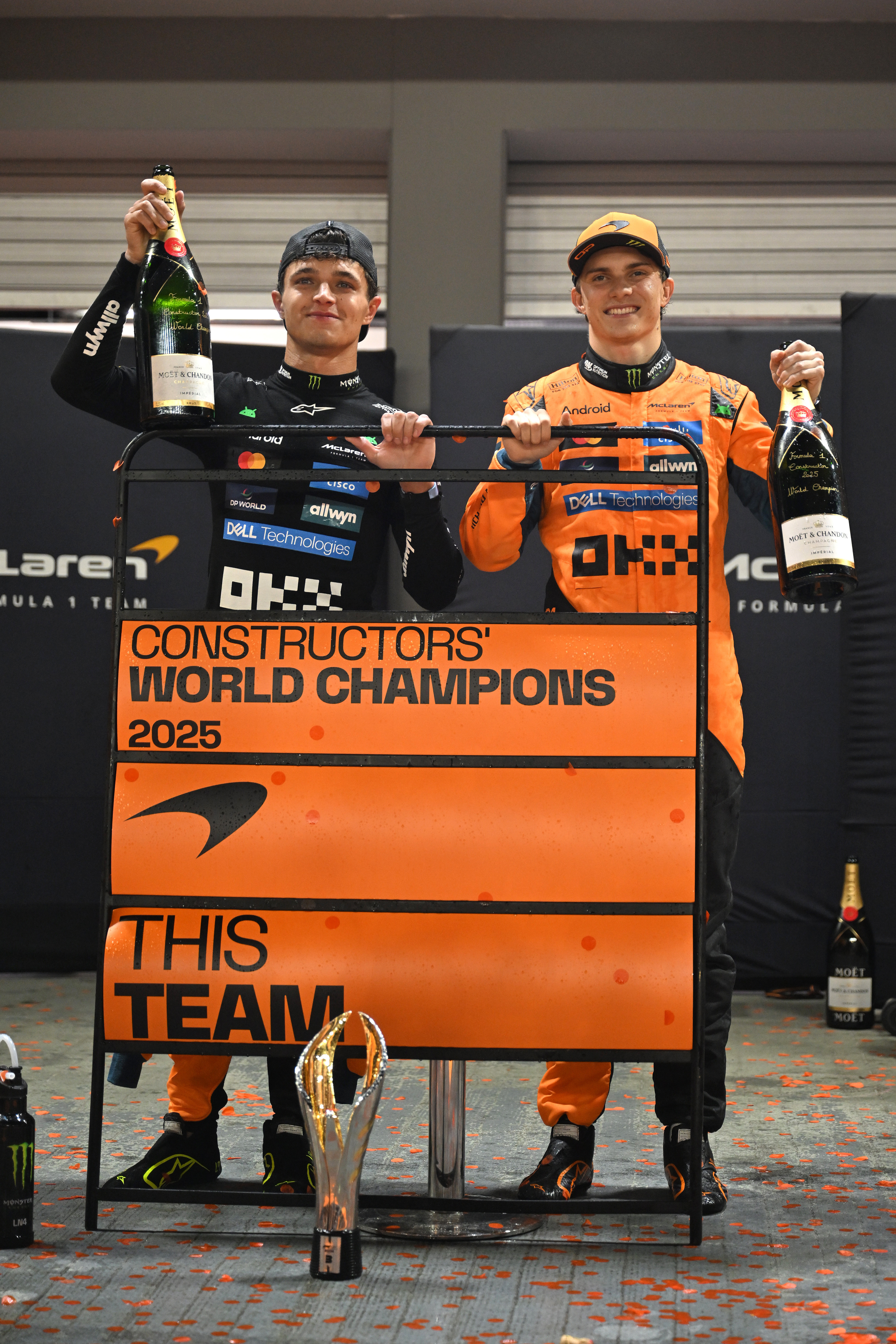 迈凯伦CEO扎克布朗：即使丢失总冠军，也不会偏袒任何一位车手。迈凯伦车队此前曾表