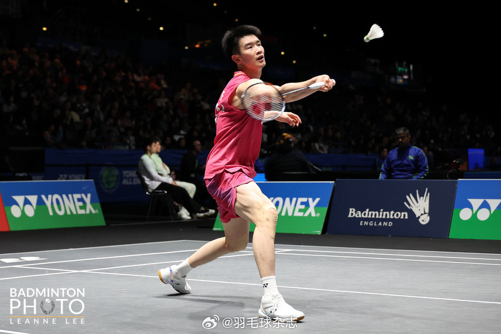 李诗沣逆转战胜阮日晋级八强全英公开赛男单次轮：李诗沣17-21、21-12、2