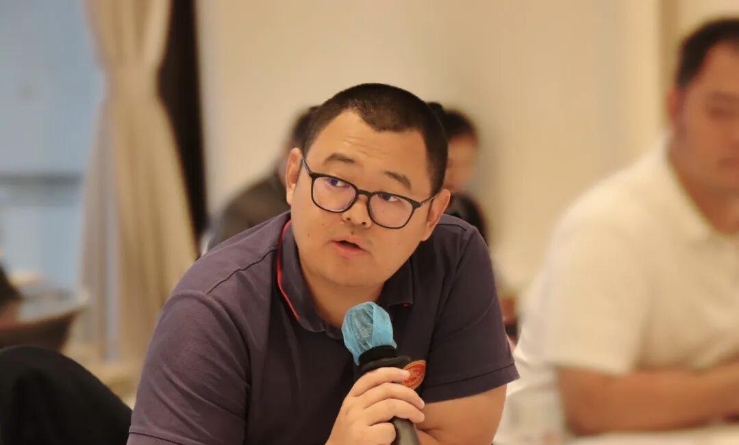 胡鹏天调任碧桂园粤海区域区域副总裁，碧桂园海南区域、粤东区域合并为粤海区域。