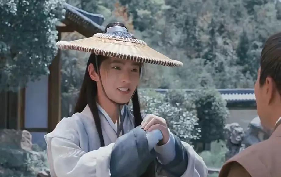 《凡人修仙传》秦贵不愧是能当管家的人，看到秦老爷对韩立的态度后，立马心里有数，宁