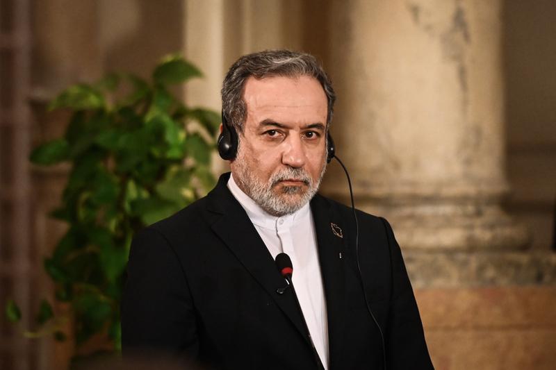 2月27日，伊朗政府信息委员会负责人ElyasHazrati对美媒报道予以驳斥