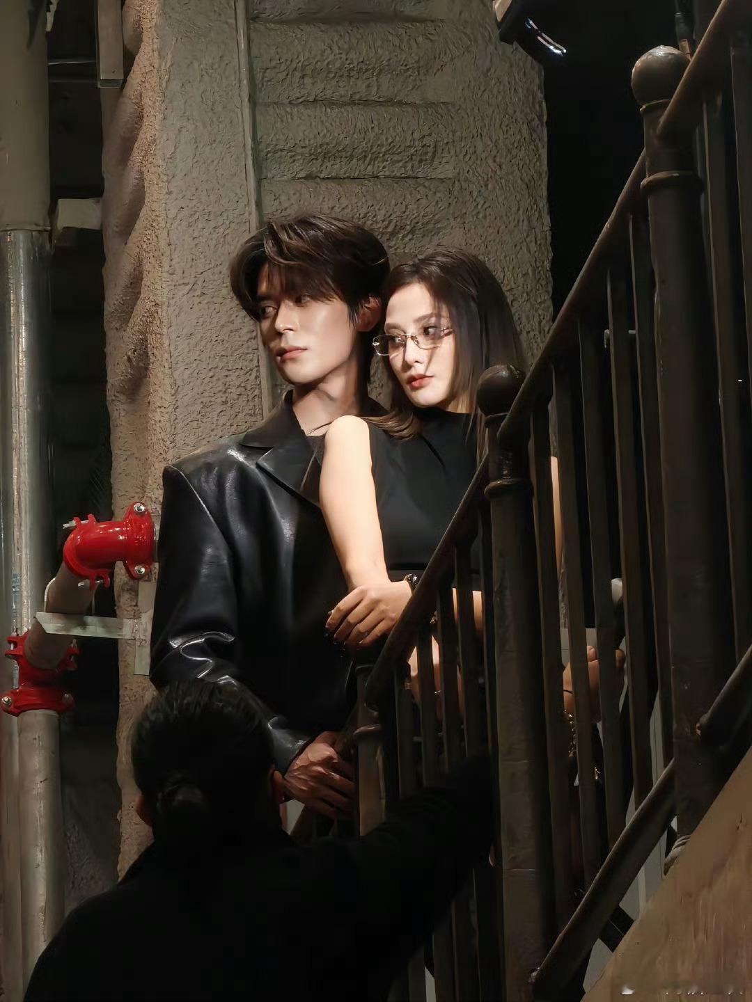 彭小苒差十岁你们都嗑得动这哪里看的出来差十岁啊姐而且年下修狗➕御姐