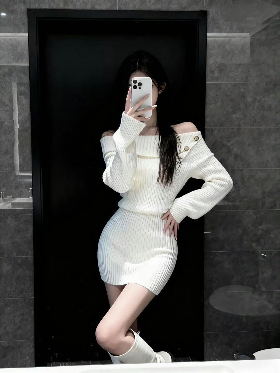 好纯欲的连衣裙👗​​​