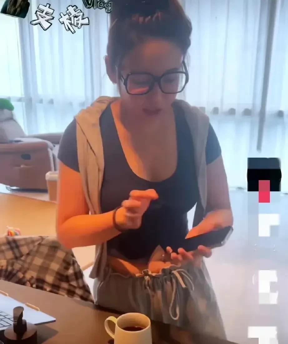 看了葛夕现在和以前的收入对比，才明白为啥人人都想红。没上《再见爱人4》时，葛夕