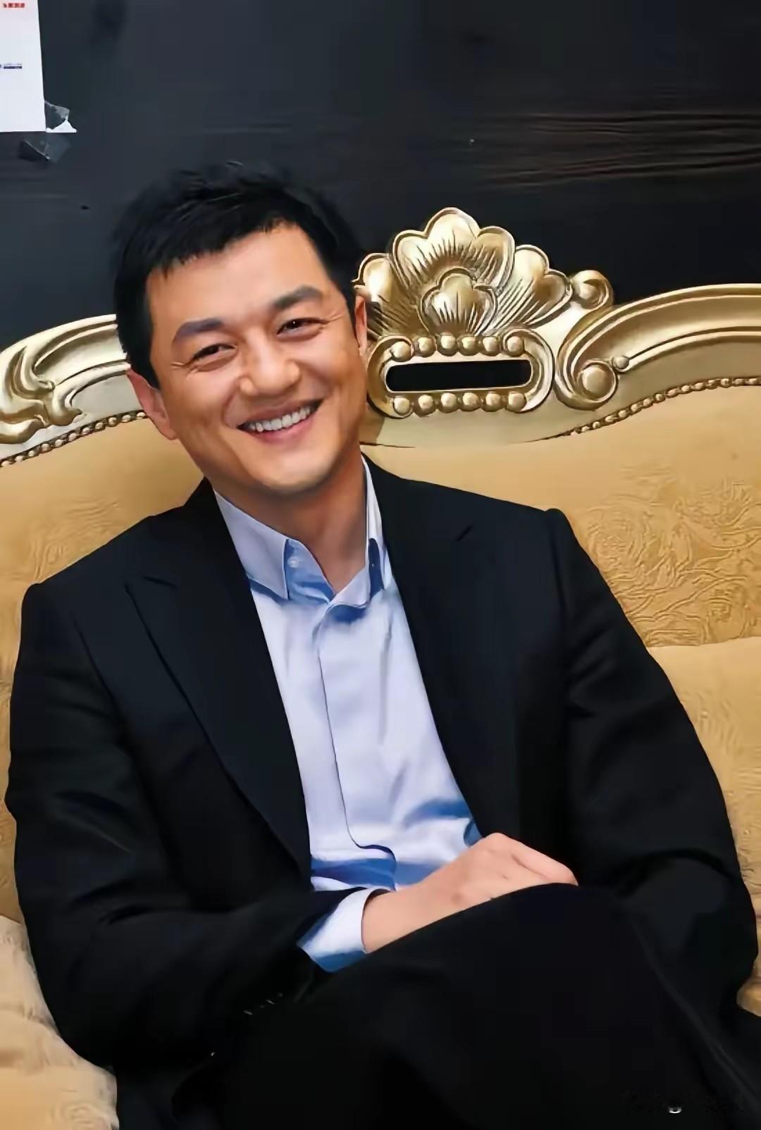 比亚迪方程豹聘请李亚鹏担任代言人，给出的广告语是好人有好豹。说的实在是太好了，而