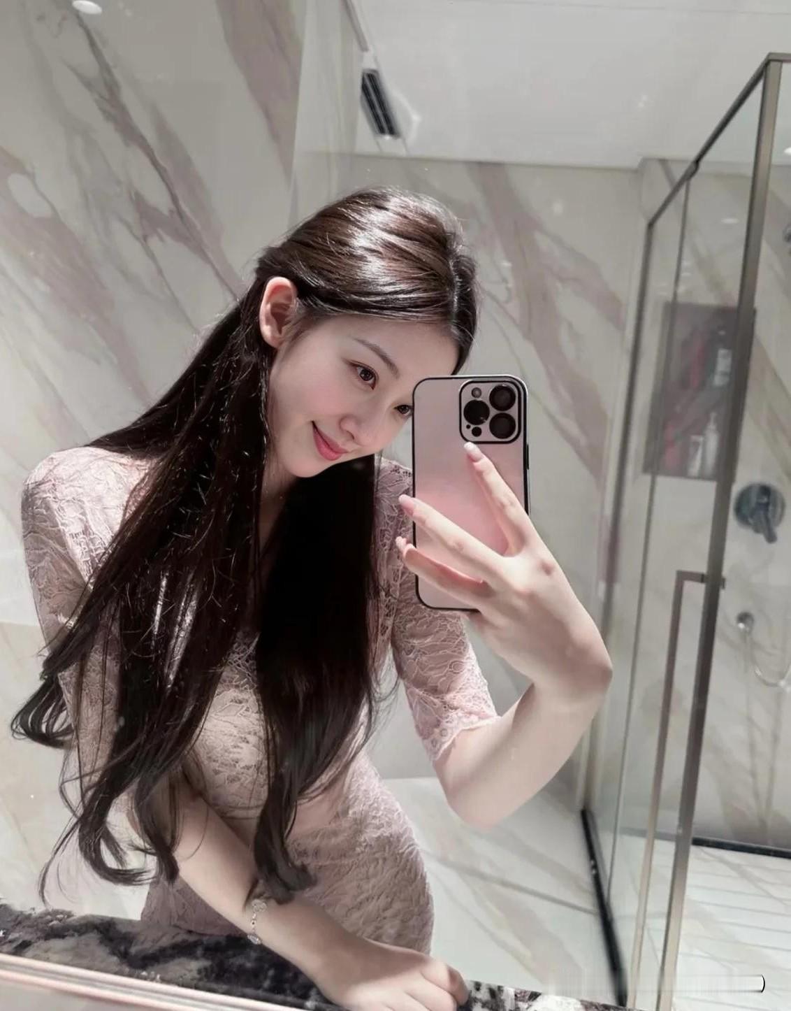 慢慢发光，也是一种了不起。水不动就是死水，人不动就是废人。人生从来没有捷