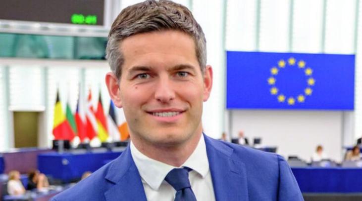 荷兰新任外交大臣贝伦森表示：以后跟中国打交道，要更强硬才行。可能很多人不知道