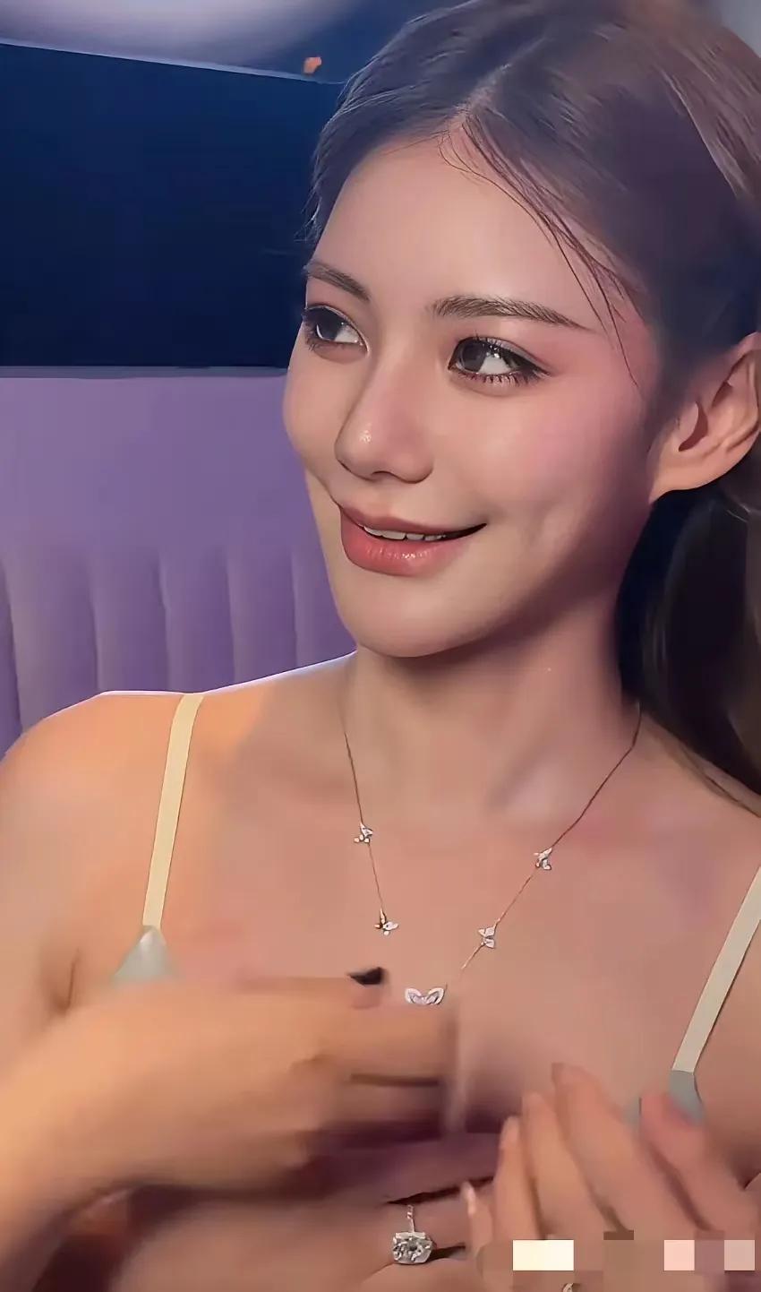 小杨阿姨直播有人又找事；“马尖叫咋还不生？”不生可以无限期制造话题，别给这一家一