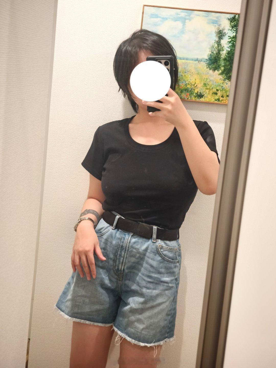 减肥四年半，其实前三年半都没什么成就感的，从195斤到130斤，说起来是巨大成功
