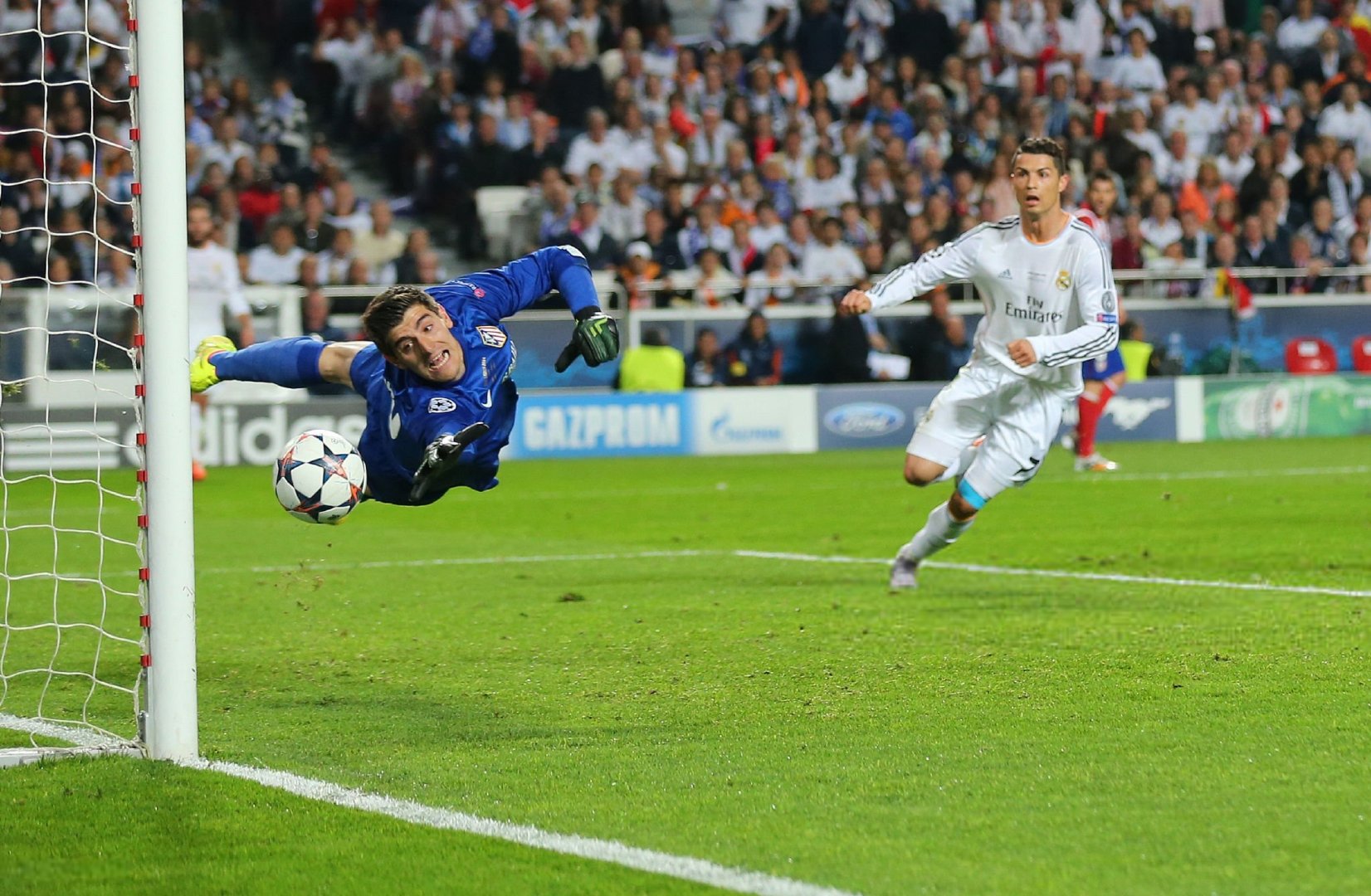 库尔图瓦：“姆巴佩和C罗对比？我没和C罗共事过，因为我加盟皇马的那个夏天，他