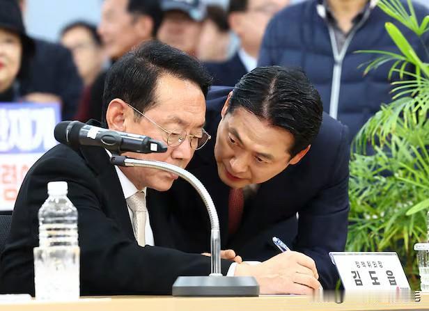 1月5日韩国国民力量党政策委员长金度翊宣布辞职，成为2024年8月张东赫领导班子