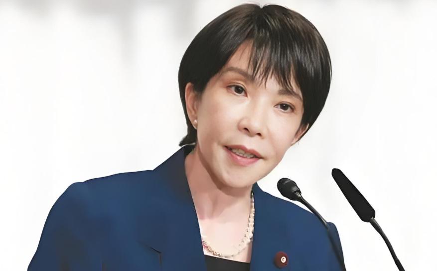 高市早苗不嚣张了！不是因为上百艘军舰的集结；也不是因为两架战机都被火控雷达锁定；