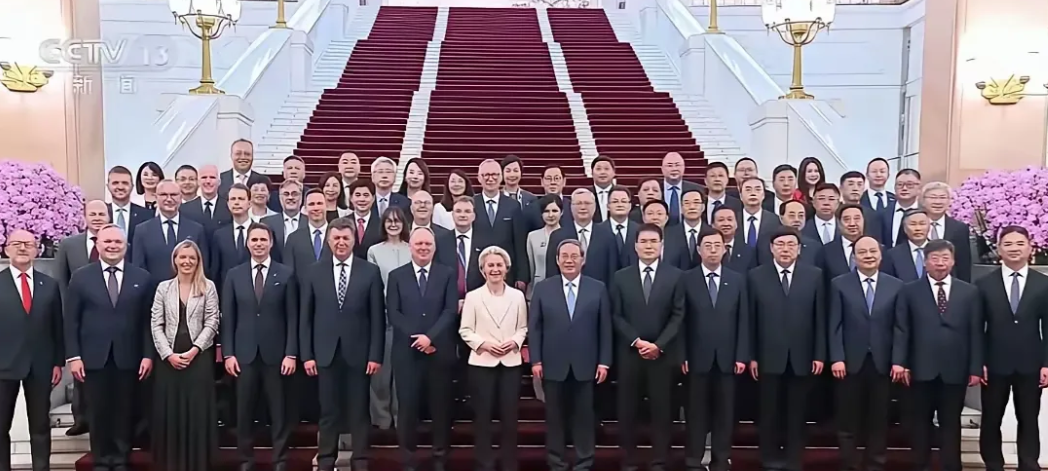 刘强东竟然在这种场合有一席之地