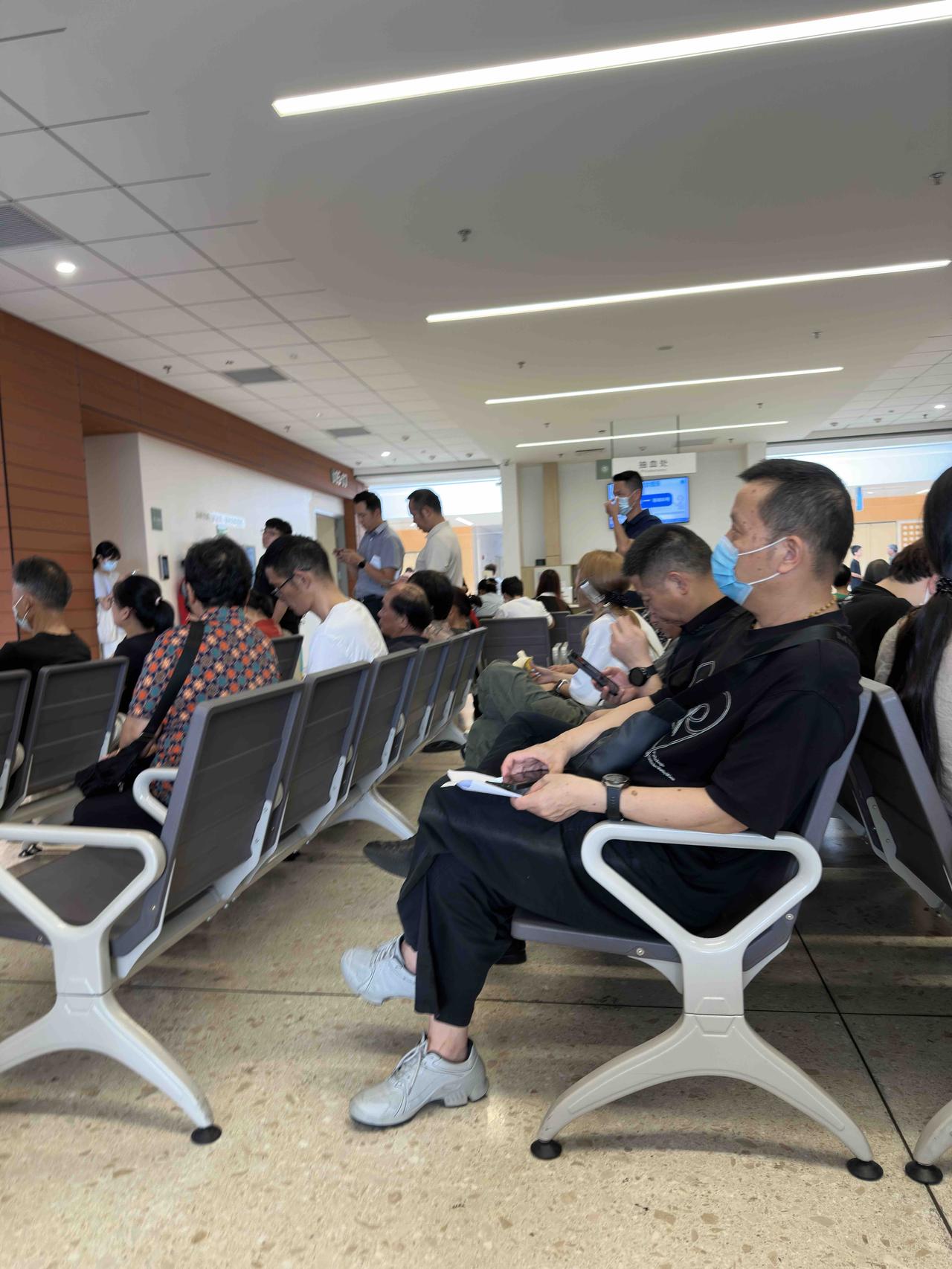 8月4号在浙一做的无痛肠胃镜检验报告终于在昨天傍晚出来了，准确地说，检验报告是终