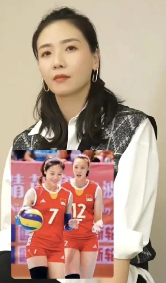 女排姑娘的比赛衣服，都是又短又紧。前国家队二传魏秋月说，因为身体的任何一个