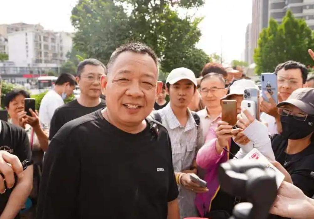 胖东来太顶了！面试30名刑释人员全录用，网友炸锅！坐过牢的，不全是坏人；没坐