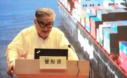 荷兰人以侵犯专利为由，将振华港机告上国际法庭，谁知，年过花甲的管彤贤轻描淡写的一