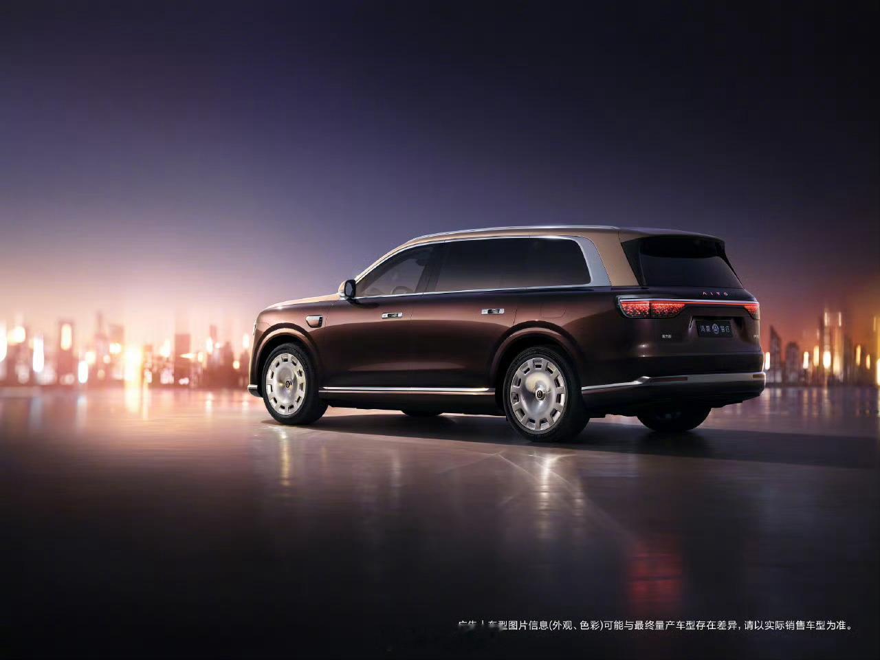 大饼轮毂上车，新款问界M9要来了，算不算抢先版尊界SUV？配置升级点，6激光雷达