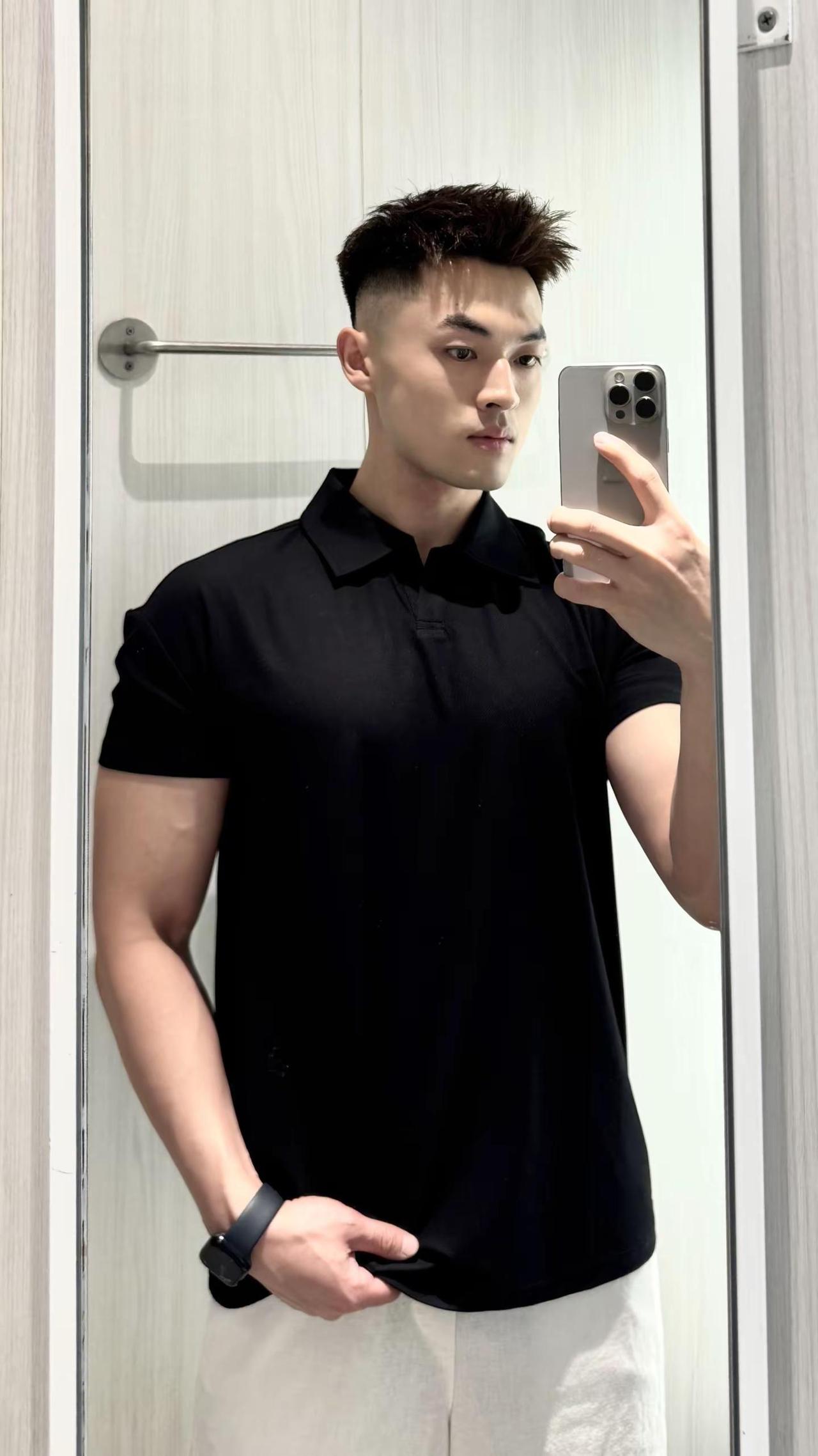 依旧撑爆袖口。健身穿搭美式前刺夏季穿搭健身ootd